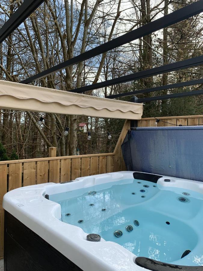 Percy Wood Lodge With Hot Tub Near Alnwick Swarland Exterior foto
